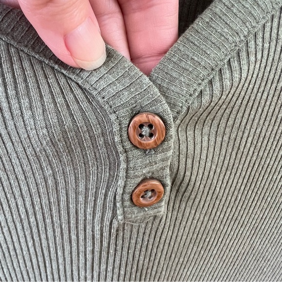 Olive Green 3/4 Sleeve Ribbed Dress Girls Fall EUC - Picture 3 of 6